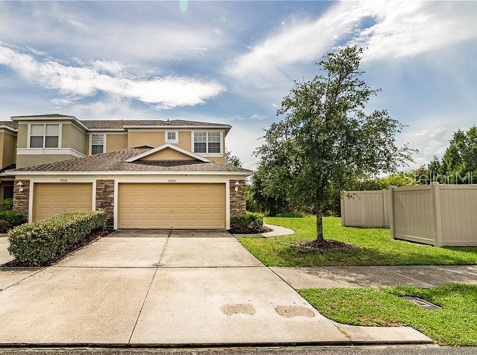 1st image of 19203 Stone Hedge Dr