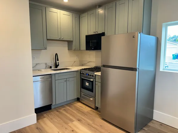 9038 Dewsbury Ave, San Diego, CA 92126