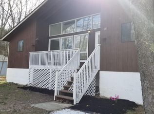 243 High Ridge Rd, Dingmans Ferry, PA 18328