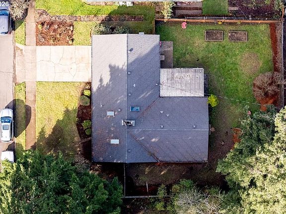 4th image of 1615 NW 17th St