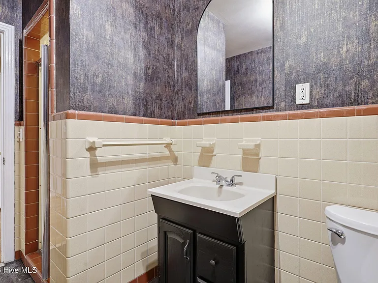1760 John Small Ave — Photo 46
