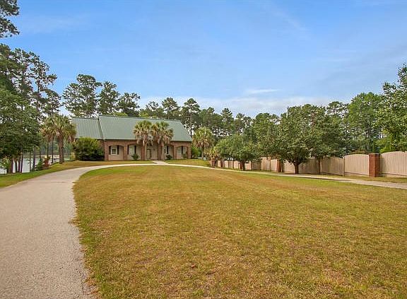 3rd image of 6284 Keg Creek Dr
