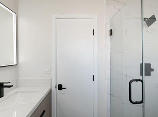 1116 W Balboa Blvd APT C, Newport Beach, CA 92661