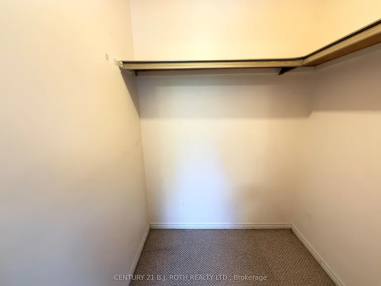 29 Irwin Dr #UPPER — Photo 21