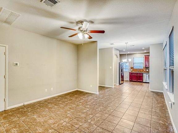 5th image of 17115 Amarose Dr