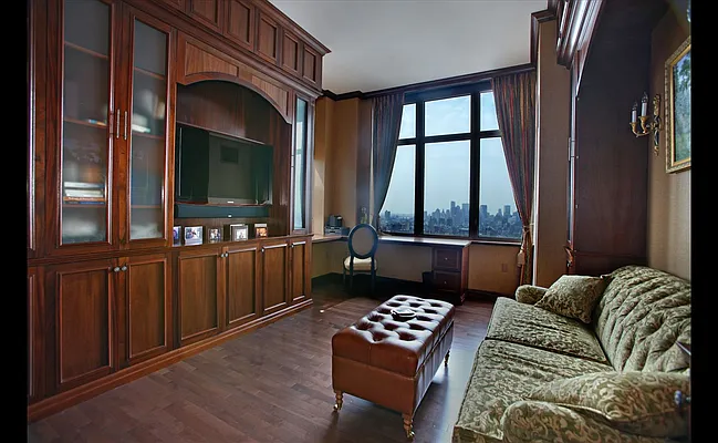 Sold by Douglas Elliman | media 4