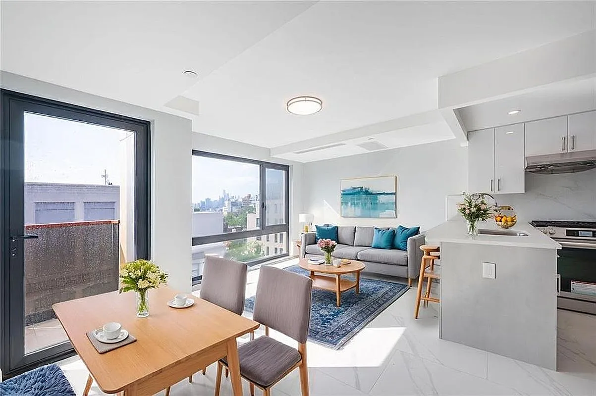 643 5th Ave #3C photo 1