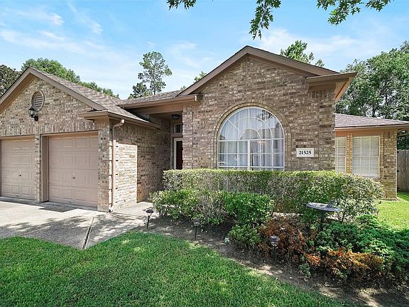 2nd image of 21525 Kingdom Edge Dr