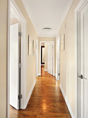 Sold by Sotheby's International Realty | media 11