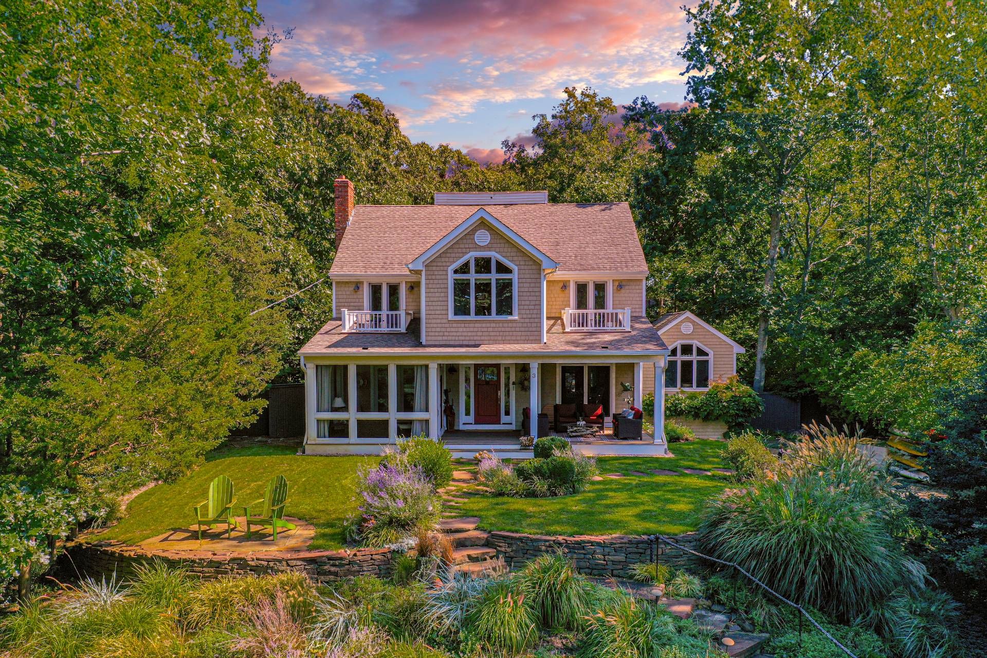 3 North Shore Rd in Hampton Bays Out East