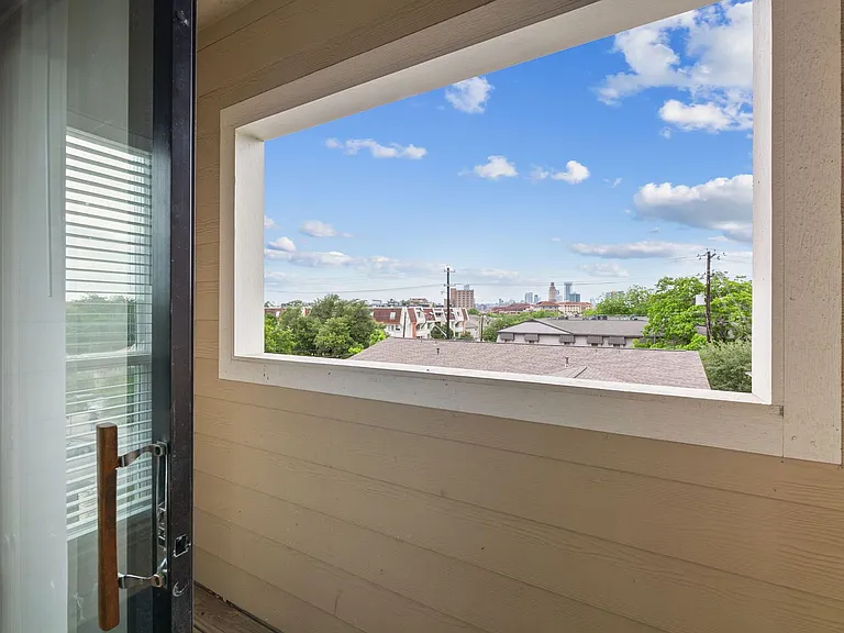 Stone Hill Apartments — Photo 45