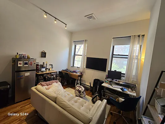 Rented by Corcoran | media 7