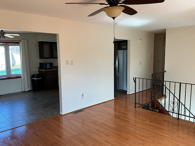 2 Dyer Dr — Photo 5