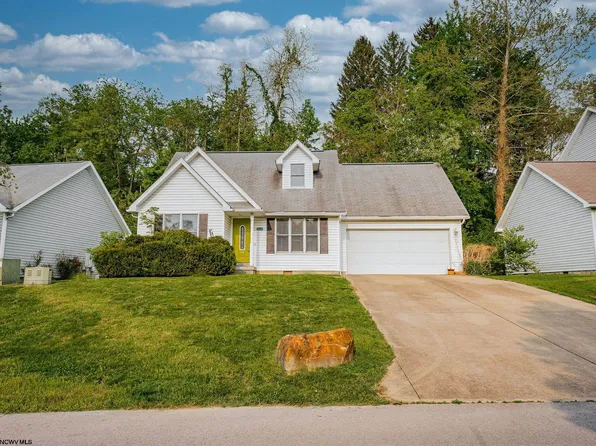 2024 Pinecrest Dr, Morgantown, WV 26505