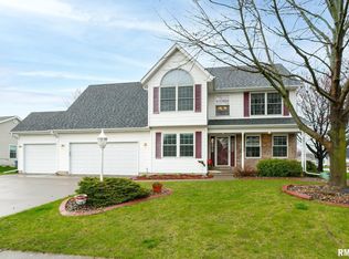 709 S 9th Street Ct, Eldridge, IA 52748