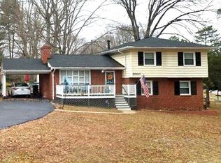 8000 Anoka Rd, Henrico, VA 23229