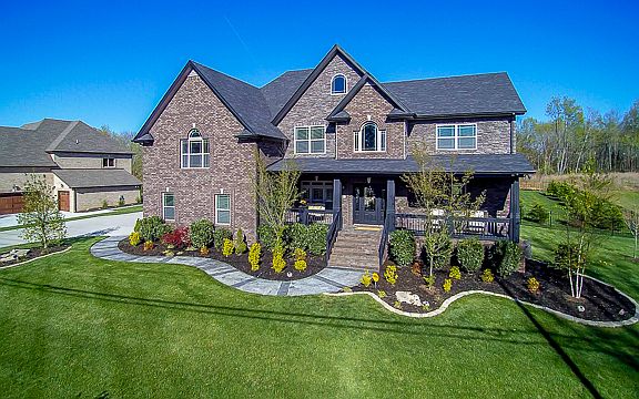 2nd image of 1909 Basham Ln