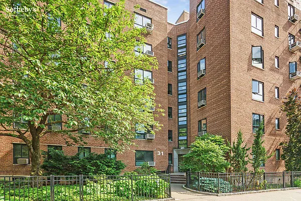 Sold by Sotheby's International Realty | media 8