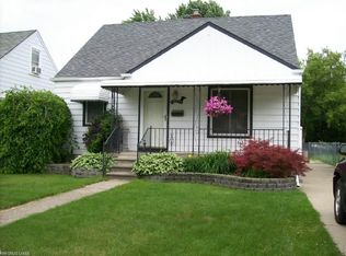 26254 Pattow St, Roseville, MI 48066