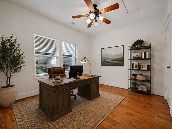 3rd image of 108 Riley Ln