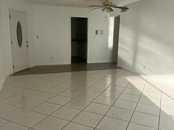 10789 N Military Trail #3, Palm Beach Gardens, FL 33410