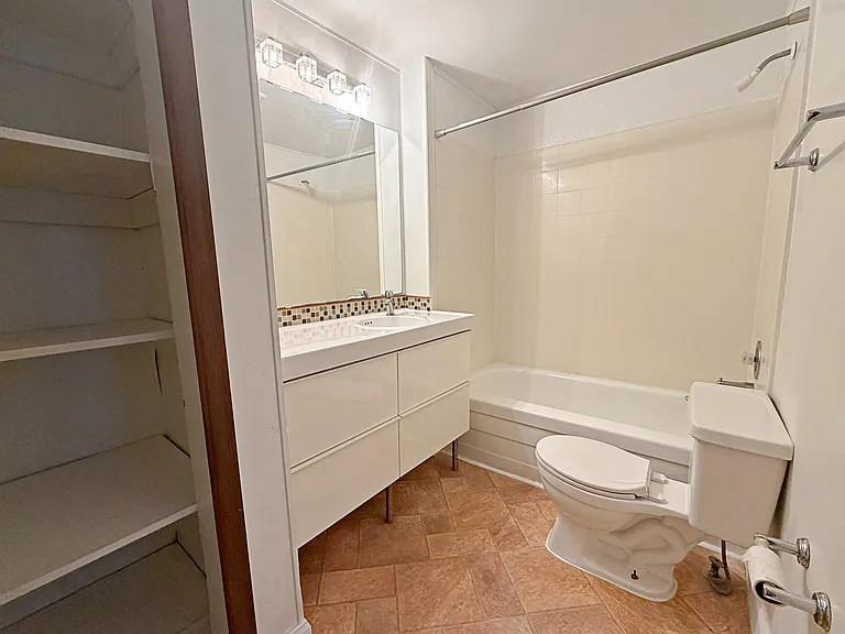 2400 Shannon Rd #2400 — Photo 9
