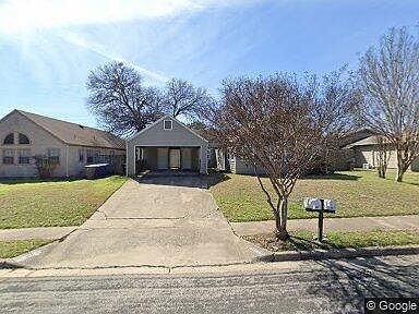 1st image of 8901 Pineridge Dr #A