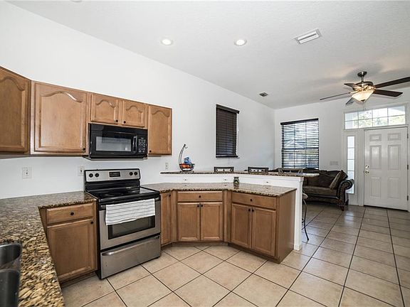 2nd image of 536 27th Ave S