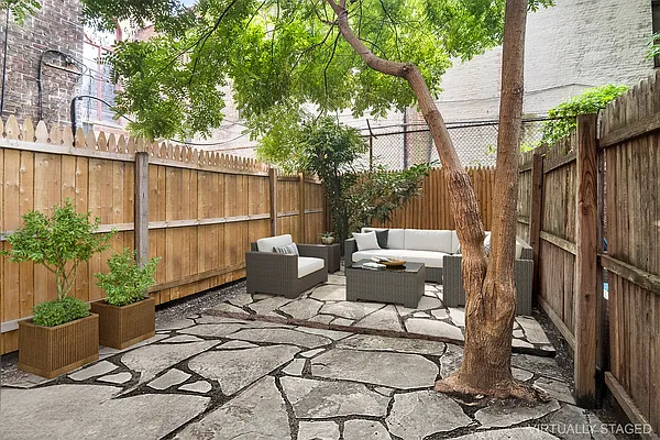 Rented by Compass | media 7