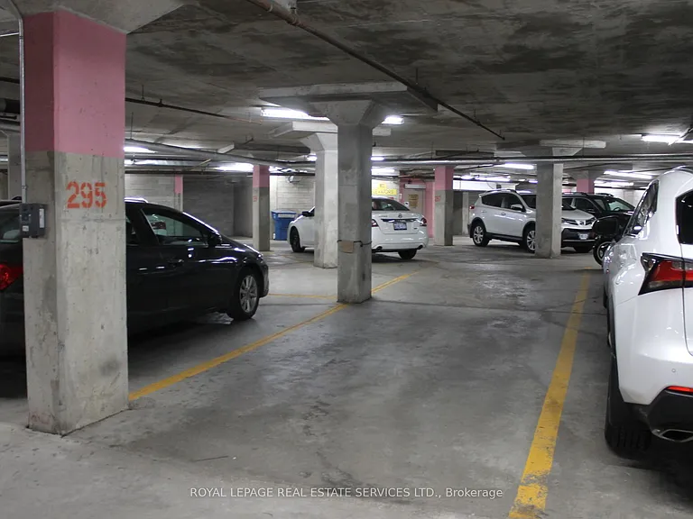 2269 Lake Shore Blvd W #307 — Photo 24
