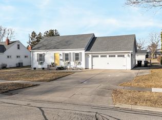 1451 Mayfair St, De Pere, WI 54115