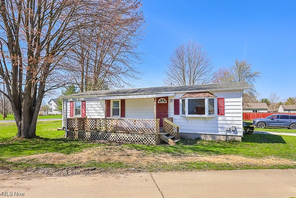 437 Morgan Ct photo 1
