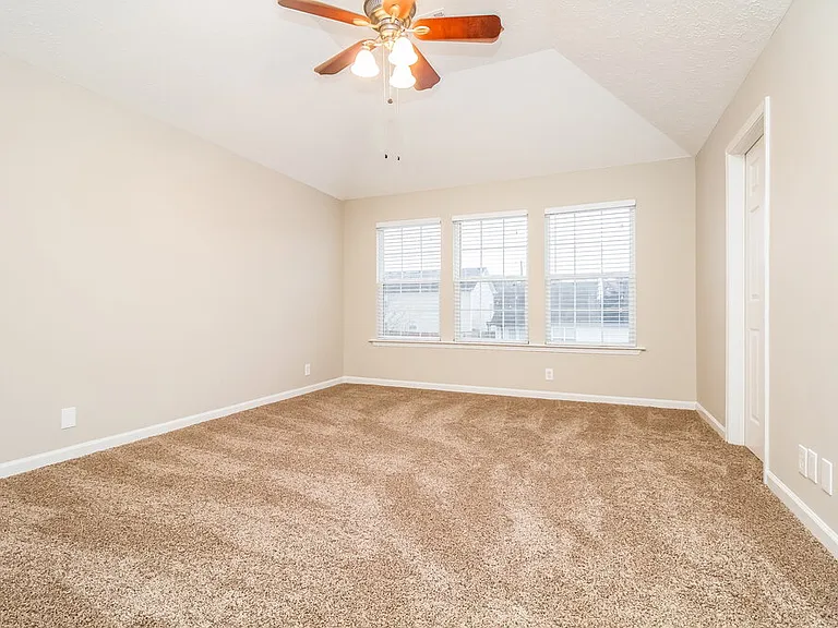 7128 Legacy Dr — Photo 8