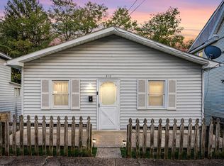 912 Ridgeway Ave, Morgantown, WV 26505