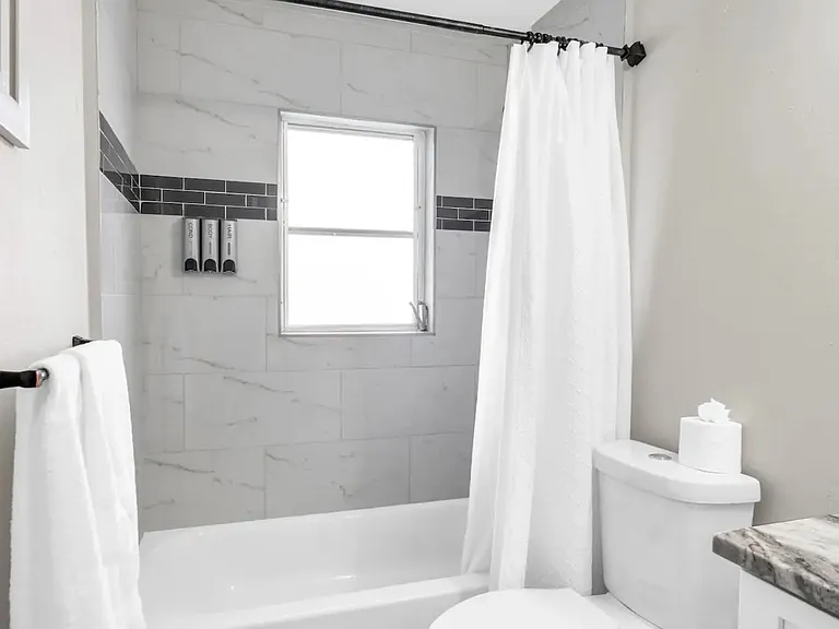 1731 Coral Point Dr — Photo 16