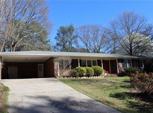 995 Melody Ln, Roswell, GA 30075