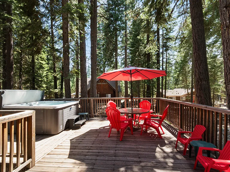 5613 Rhodesia Rd — Photo 19