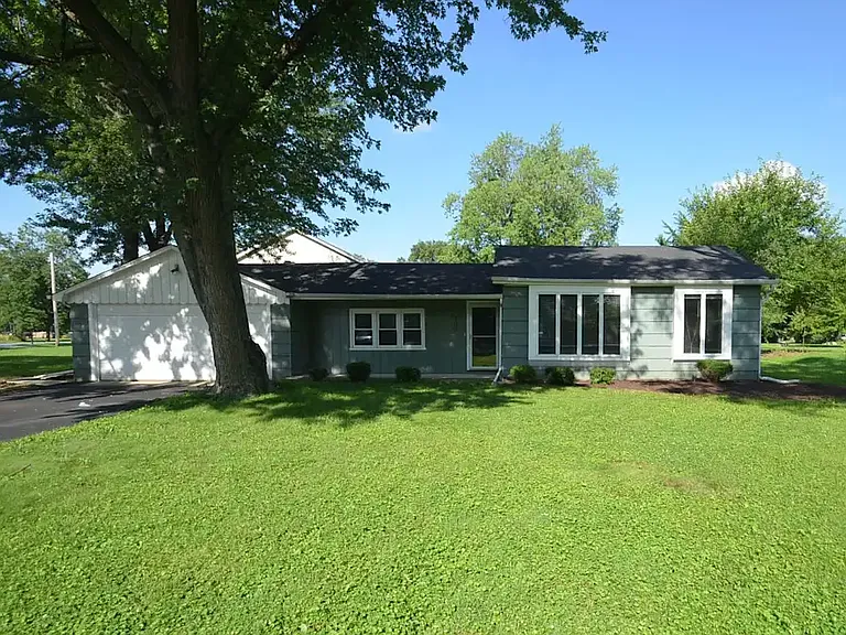 401 N Richmond Ave — Photo 2