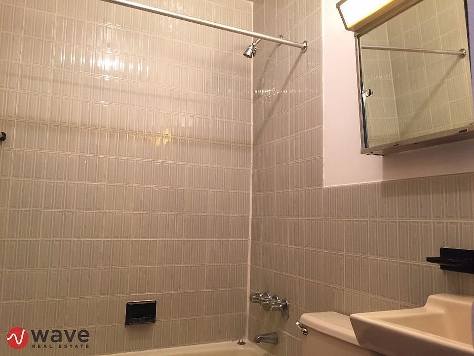 2nd image of 227 E 83rd St APT 3H