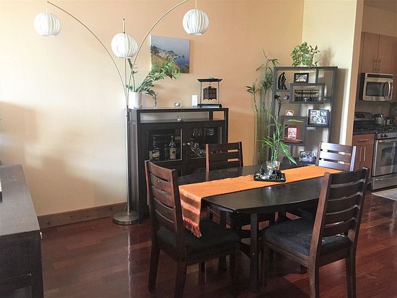 4th image of 3133 N Lakewood Ave APT 3C