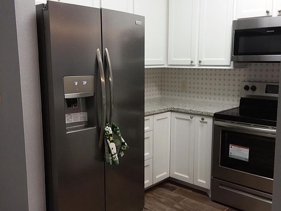 2nd image of 2815 Kings Crossing Dr APT 118