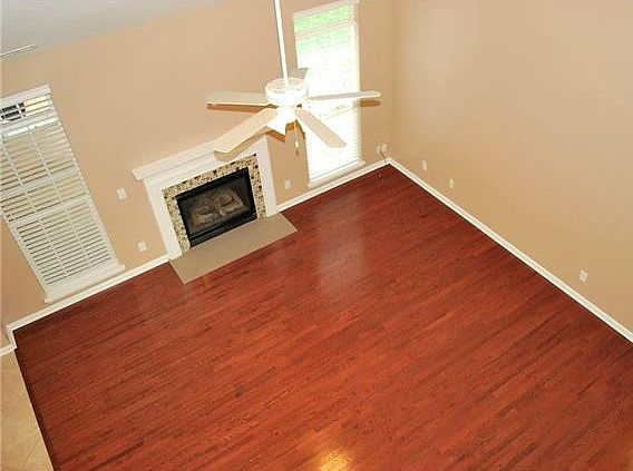 2nd image of 406 Basingdon Ct