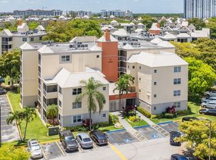 8333 Lake Dr APT 102, Doral, FL 33166