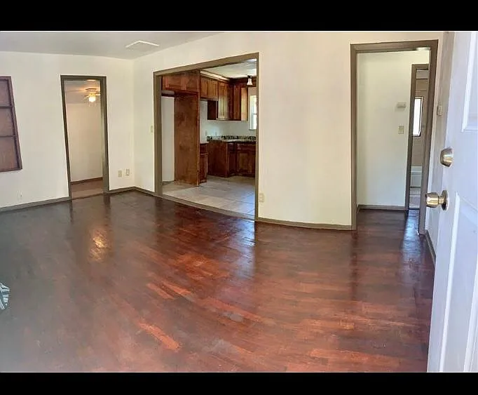 621 SE 28th St — Photo 9