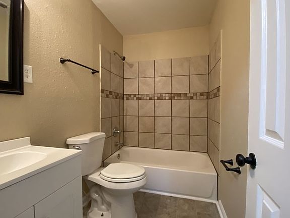4th image of 4759 12th Rd