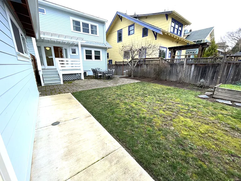 2734 NE 36th Ave #A — Photo 30