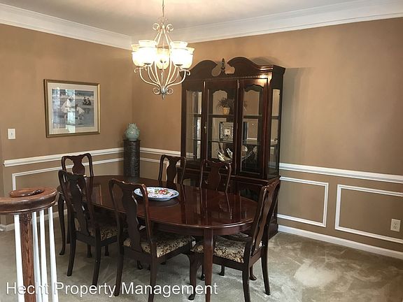 3rd image of 7446 Mountainridge Dr