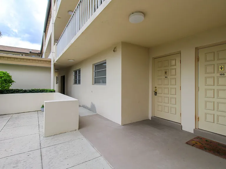 1020 Palm View Dr #C-104 — Photo 16