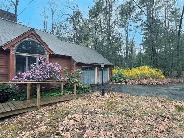 45 Honey Pot Rd, Southwick, MA 01077