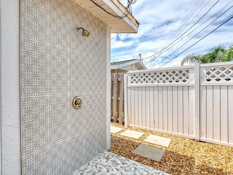 7 San Jose Cir — Photo 28